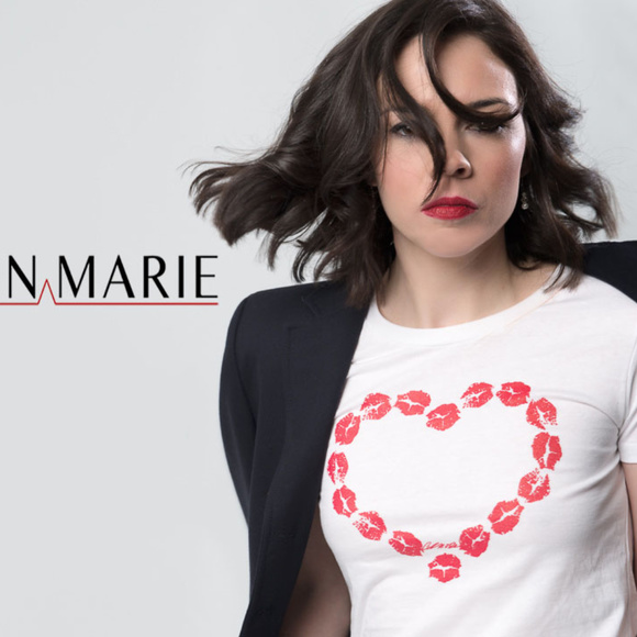 Eileen Marie - Heart of Kisses Tee in White - Picture 4 of 8